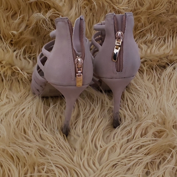 Sexy Nude Nine West Heels Size 9 - Picture 2 of 8